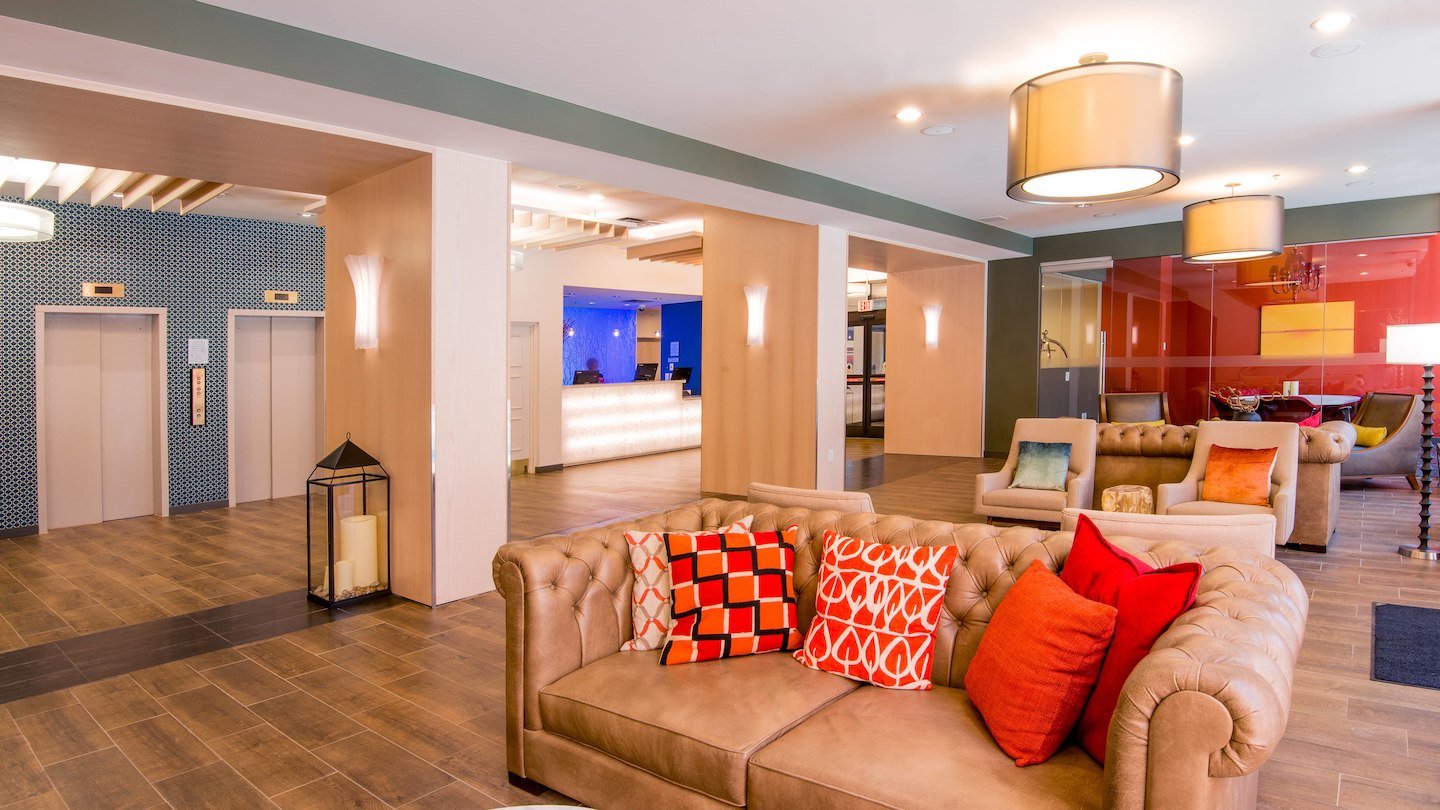 cltut-lobby-0010-hor-wide