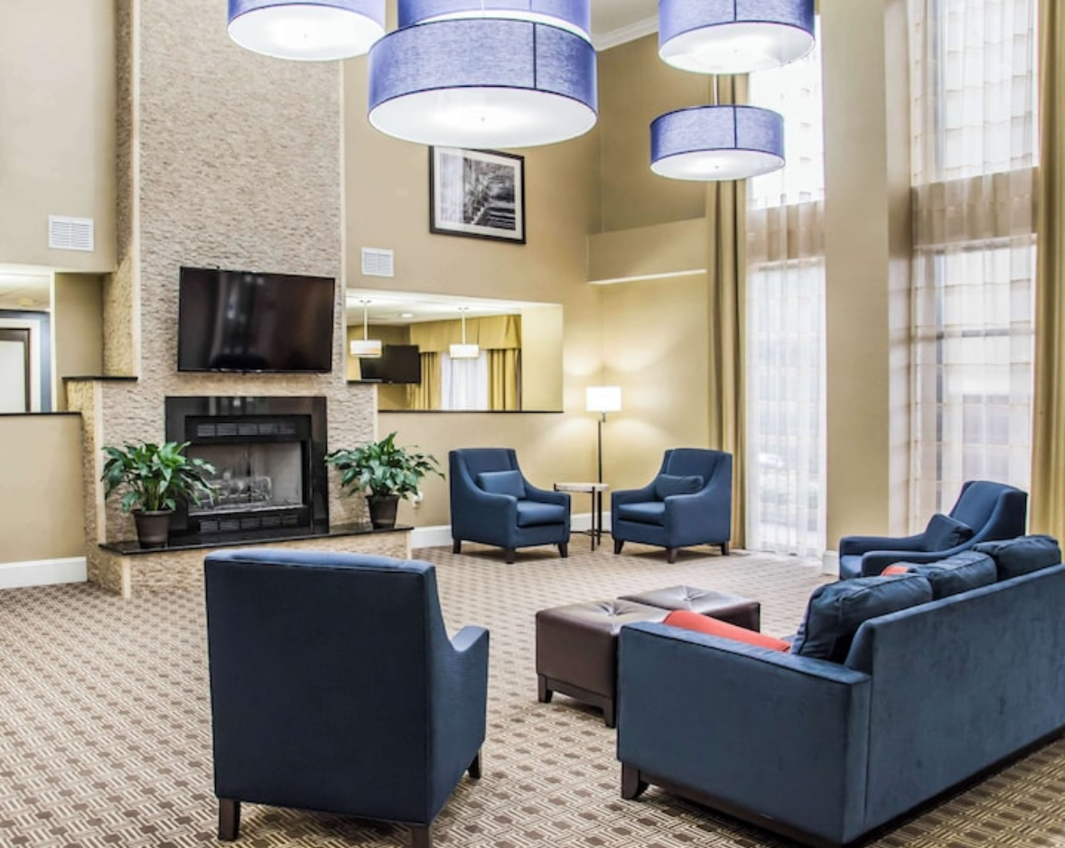 Comfort Suites Univ Research Park IMG_1771